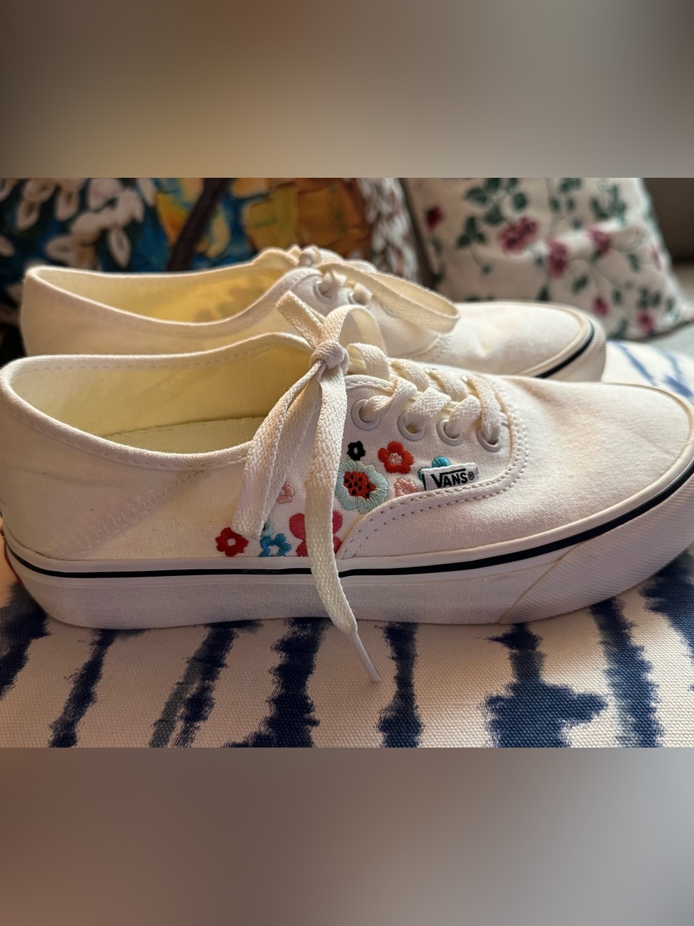 Vans White Canvas Sneakers with Multicolor Floral Embroidery